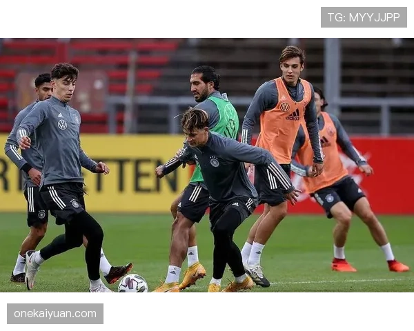 伊萨克与凯恩：效率差异与战术角色演变如何定义新老锋线核心？