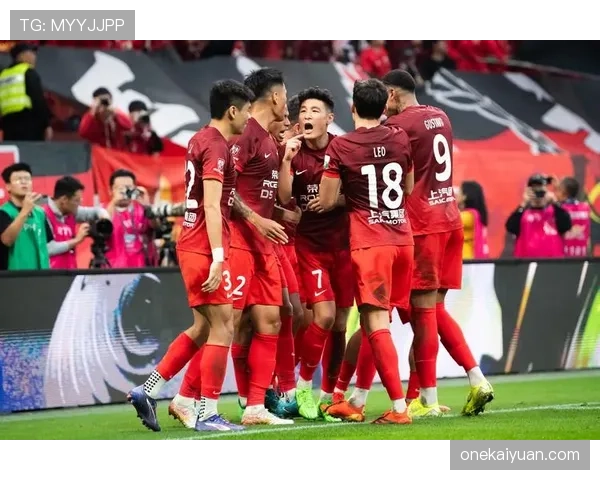 上海海港近期比赛暴露进攻效率问题，三场关键战役仅收获两球。